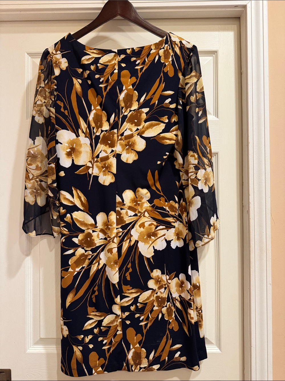 Flattering, Lightweight Navy and Gold Dress with Sheer, Cool Sleeves - Size 10 - Picture 4 of 7